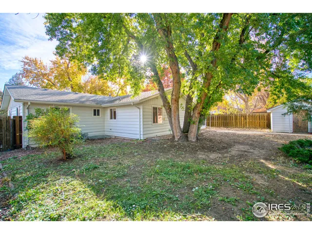 a house view with outdoor space