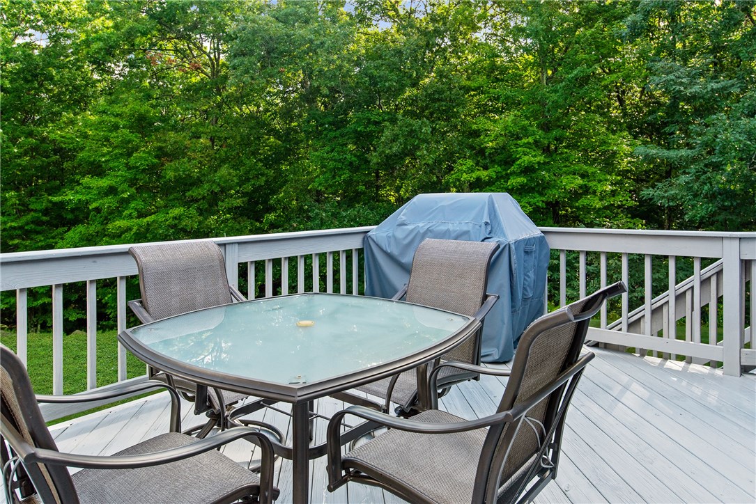 804 Whaley Hollow Road Coventry, RI 02816 - Photo 24 of 35