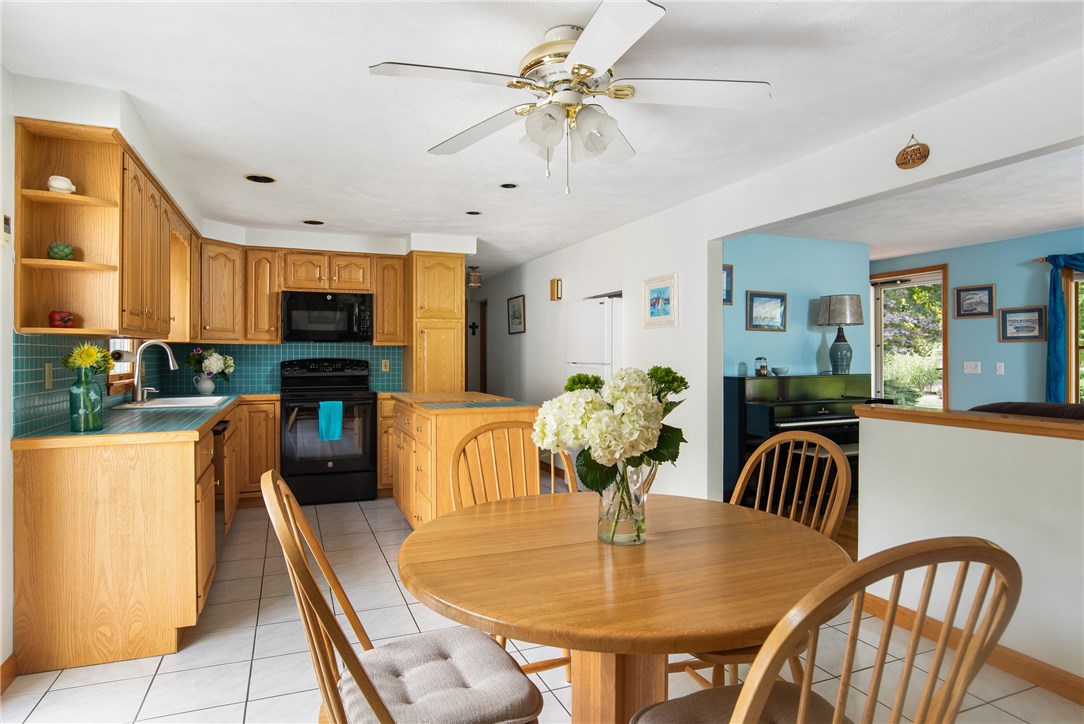 804 Whaley Hollow Road Coventry, RI 02816 - Photo 35 of 35 Great open floor plan