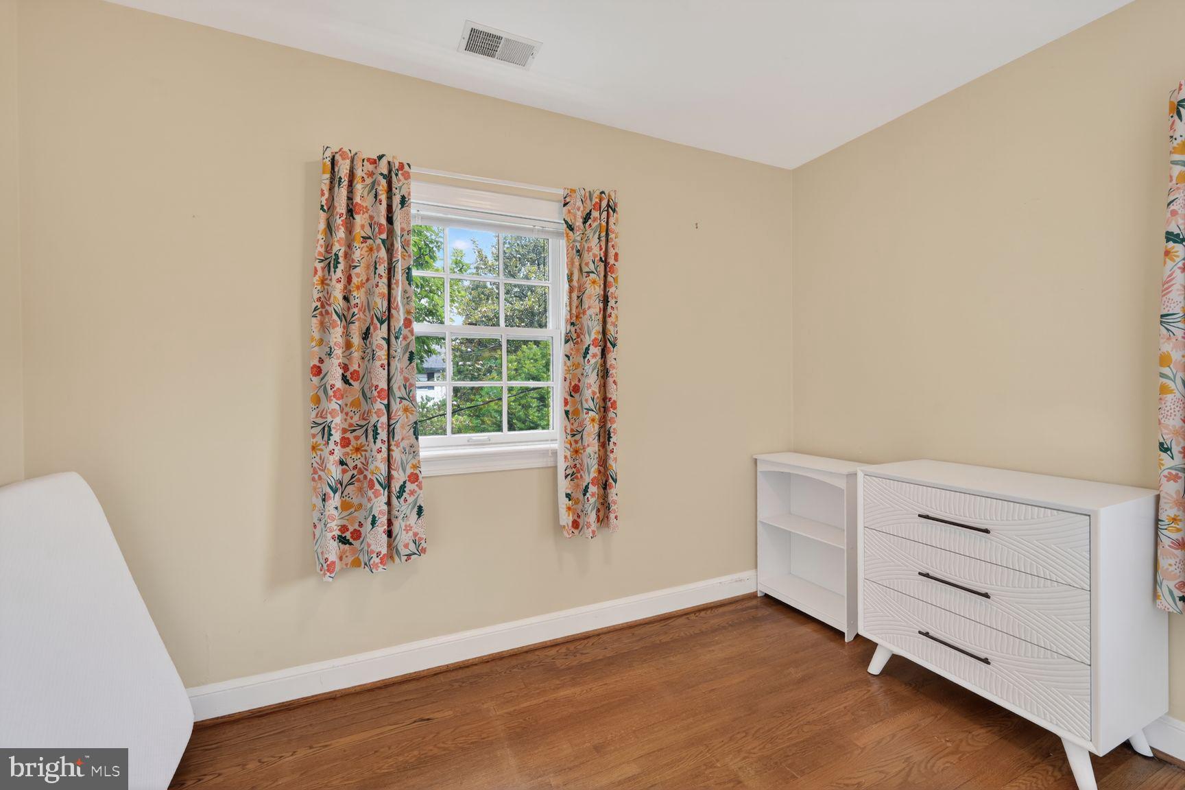 5105 34th Street Northwest Washington, DC 20008 - Photo 19 of 26
