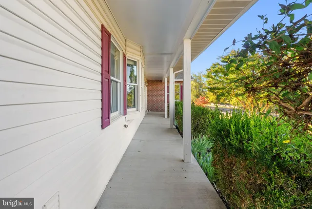 a view of a pathway of a house