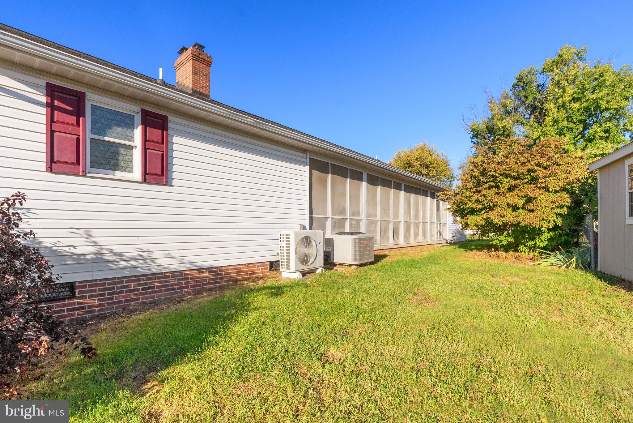 2140 6th Street Middletown, VA 22645 - Photo 59 of 62 a front view of a house with garden