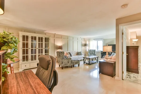 $2,000 | 44 Elm Street, Unit 306, Worcester, MA 01609