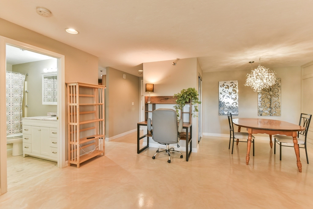 44 Elm Street, Unit 306 Worcester, MA 01609 - Photo 13 of 18