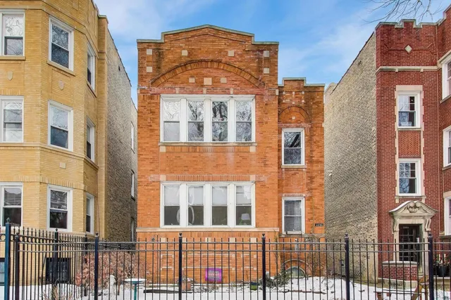 $899,000 | 2036 West Farragut Avenue, Chicago, IL 60625