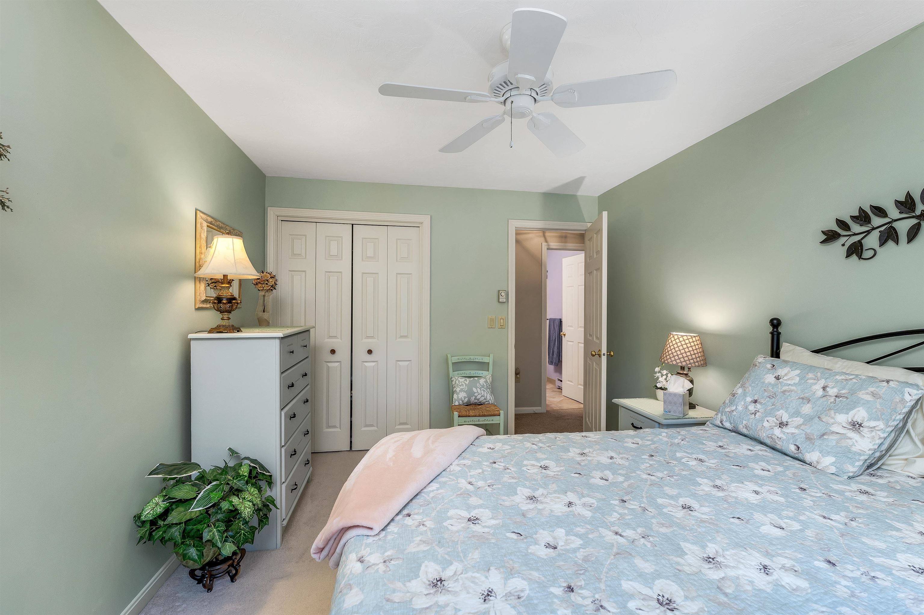 39 Harbor Way, Unit 19 Wolfeboro, NH 03894 - Photo 23 of 39