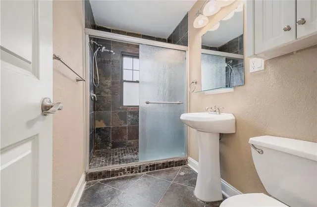 $1,375 | 1104 West 46th Street, Unit 2, Kansas City, MO 64111