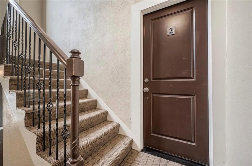 1104 West 46th Street, Unit 2 Kansas City, MO 64112 - Photo 3 of 14