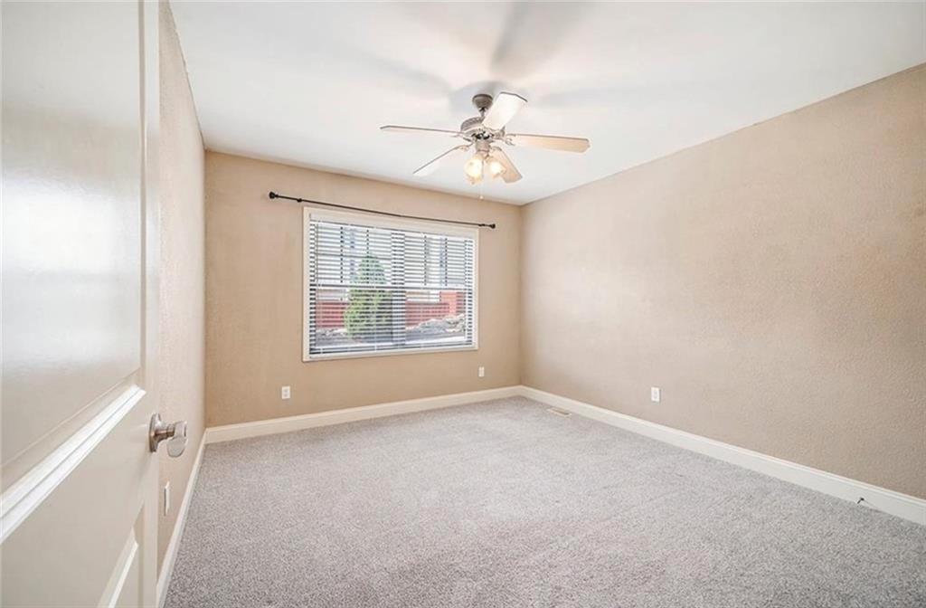 1104 West 46th Street, Unit 2 Kansas City, MO 64112 - Photo 9 of 14