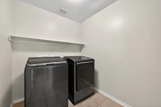 a close up view of washer and dryer