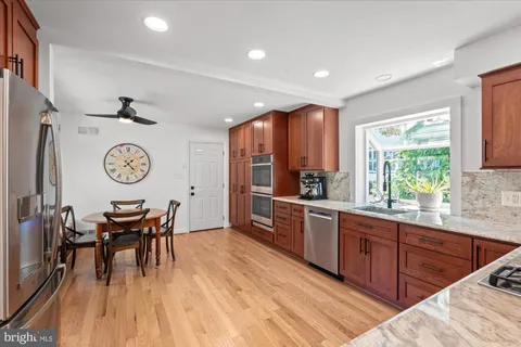 $1,250,000 | 3800 Ridgelea Drive, Fairfax, VA 22031