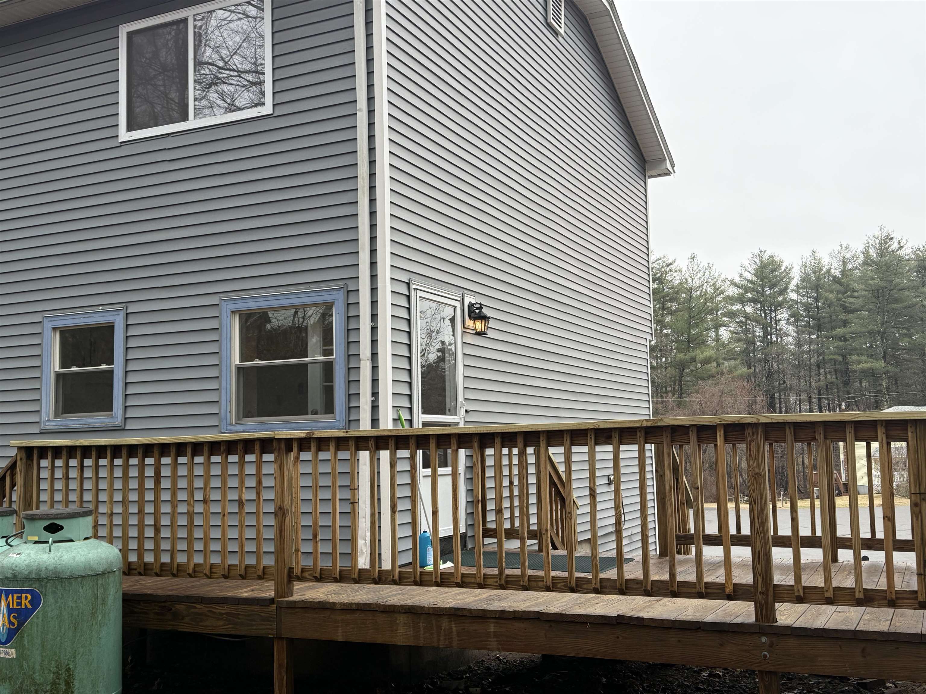 10 Sunset Circle Derry, NH 03038 - Photo 17 of 19