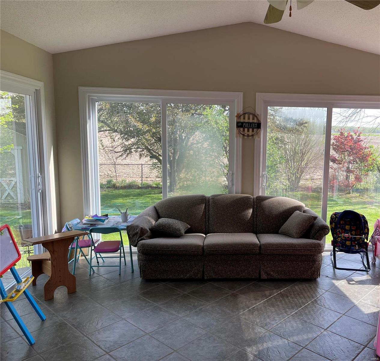 726 Walnut Hill Road Centralia, IL 62801 - Photo 15 of 17