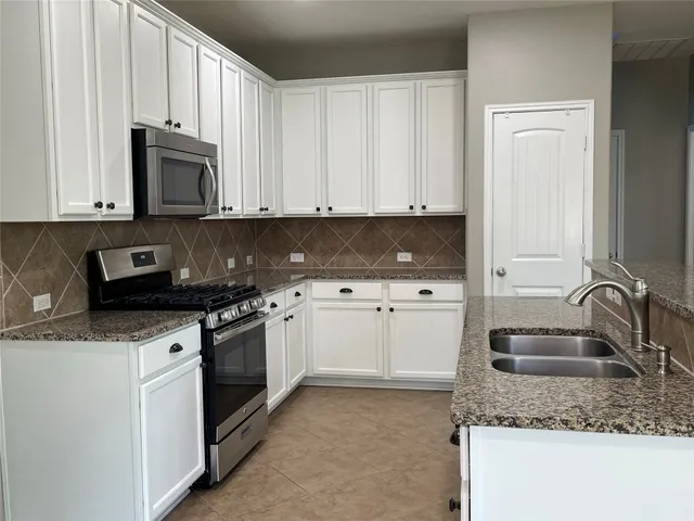 a view of a electric appliances in kitchen