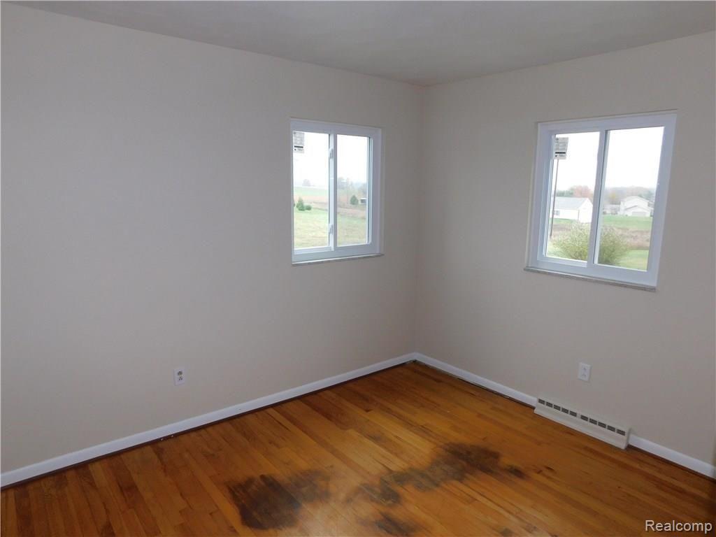 2675 South Bull Run Road Howell, MI 48843 - Photo 5 of 14