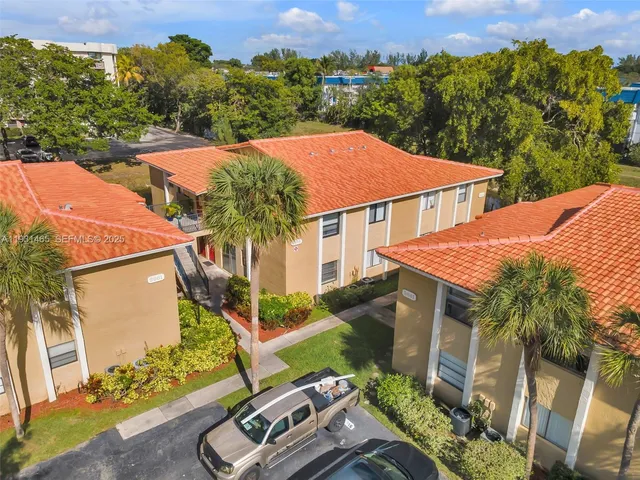$195,000 | 2651 Riverside Drive, Unit 1, Coral Springs, FL 33065