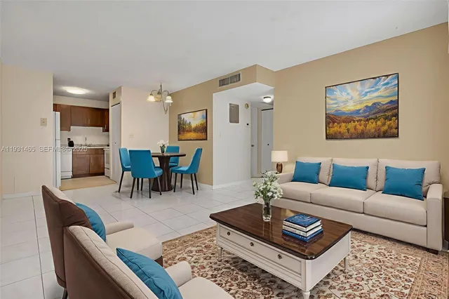 $195,000 | 2651 Riverside Drive, Unit 1, Coral Springs, FL 33065