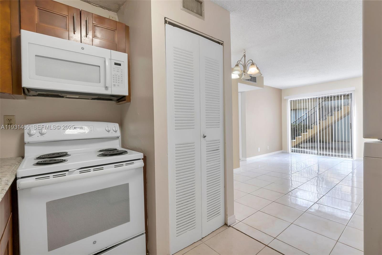 2651 Riverside Drive, Unit 1 Coral Springs, FL 33065 - Photo 8 of 23
