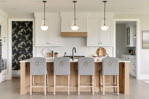 $4,625,000 | 139 Westwood Lane, Wayzata, MN 55391