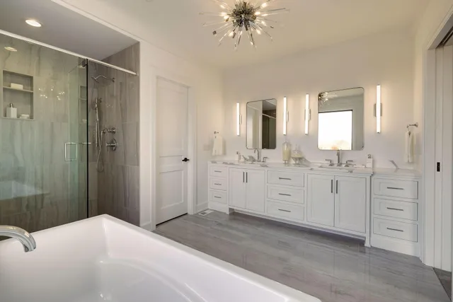 $4,625,000 | 139 Westwood Lane, Wayzata, MN 55391