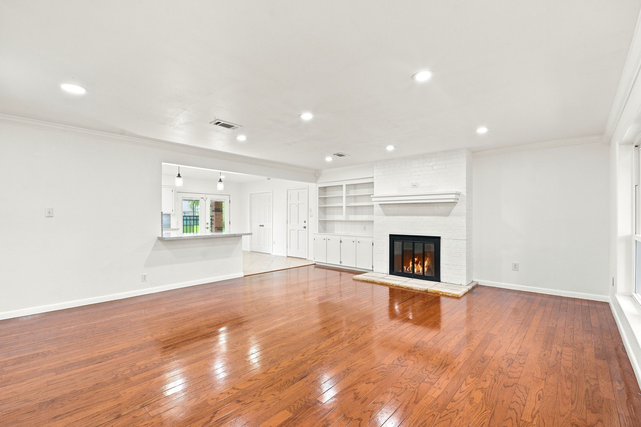 12211 3rd Street Santa Fe, TX 77510 - Photo 9 of 44
