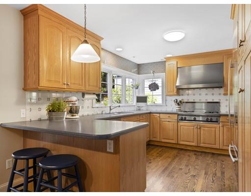 28 Appleby Road Wellesley, MA 02482 - Photo 11 of 17