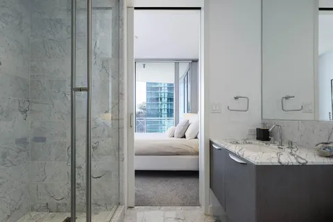 $1,150,000 | 2900 McKinnon Street, Unit 801, Dallas, TX 75201