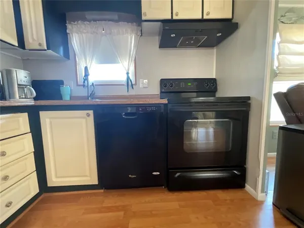 $174,900 | 97 Southwinds Drive, Sarasota, FL 34231