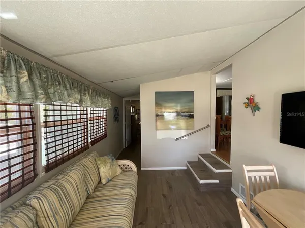 $174,900 | 97 Southwinds Drive, Sarasota, FL 34231