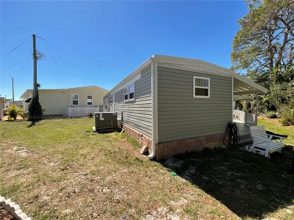 $174,900 | 97 Southwinds Drive, Sarasota, FL 34231