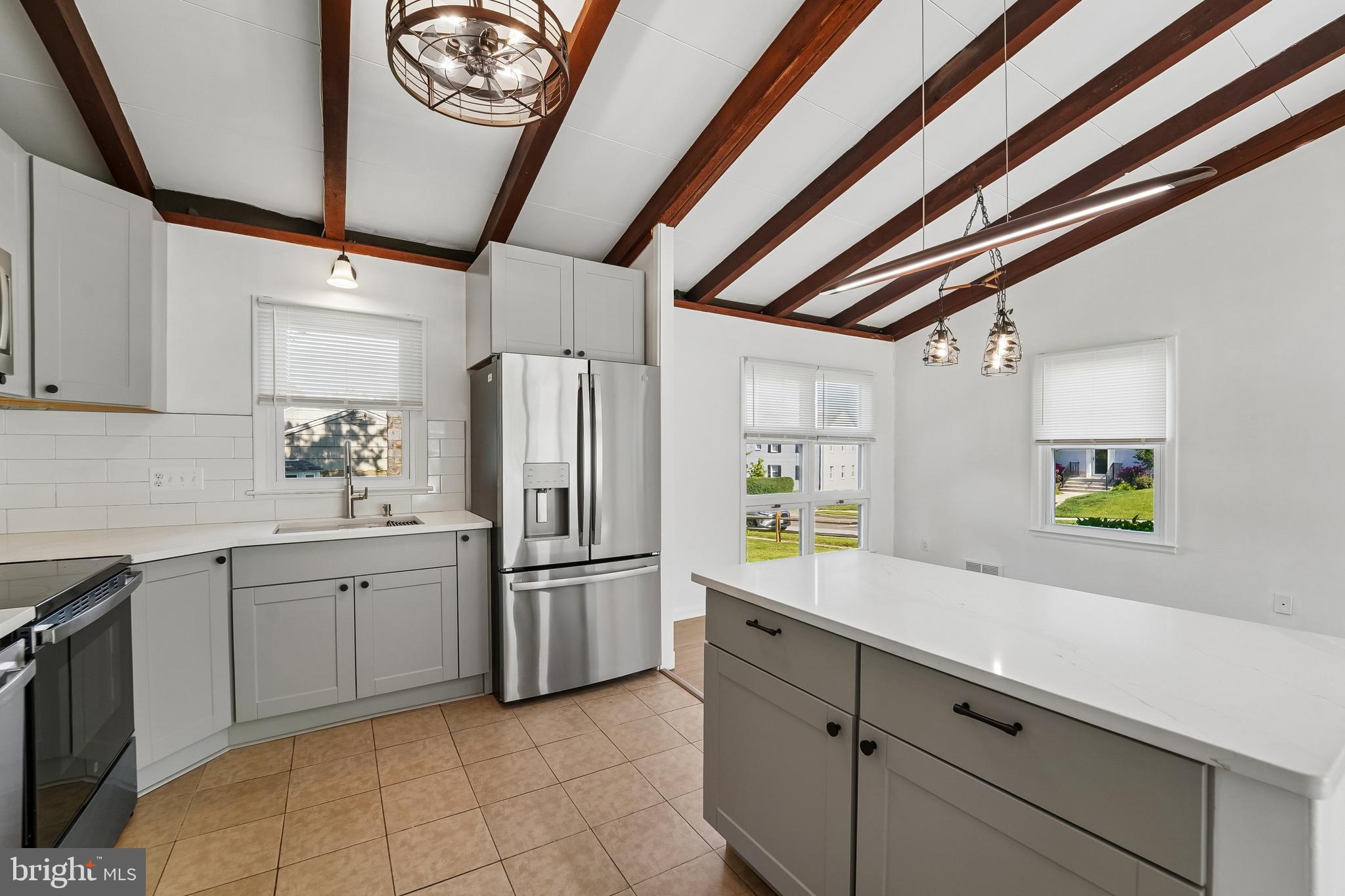 7610 Knollwood Road Towson, MD 21286 - Photo 3 of 41 Kitchen