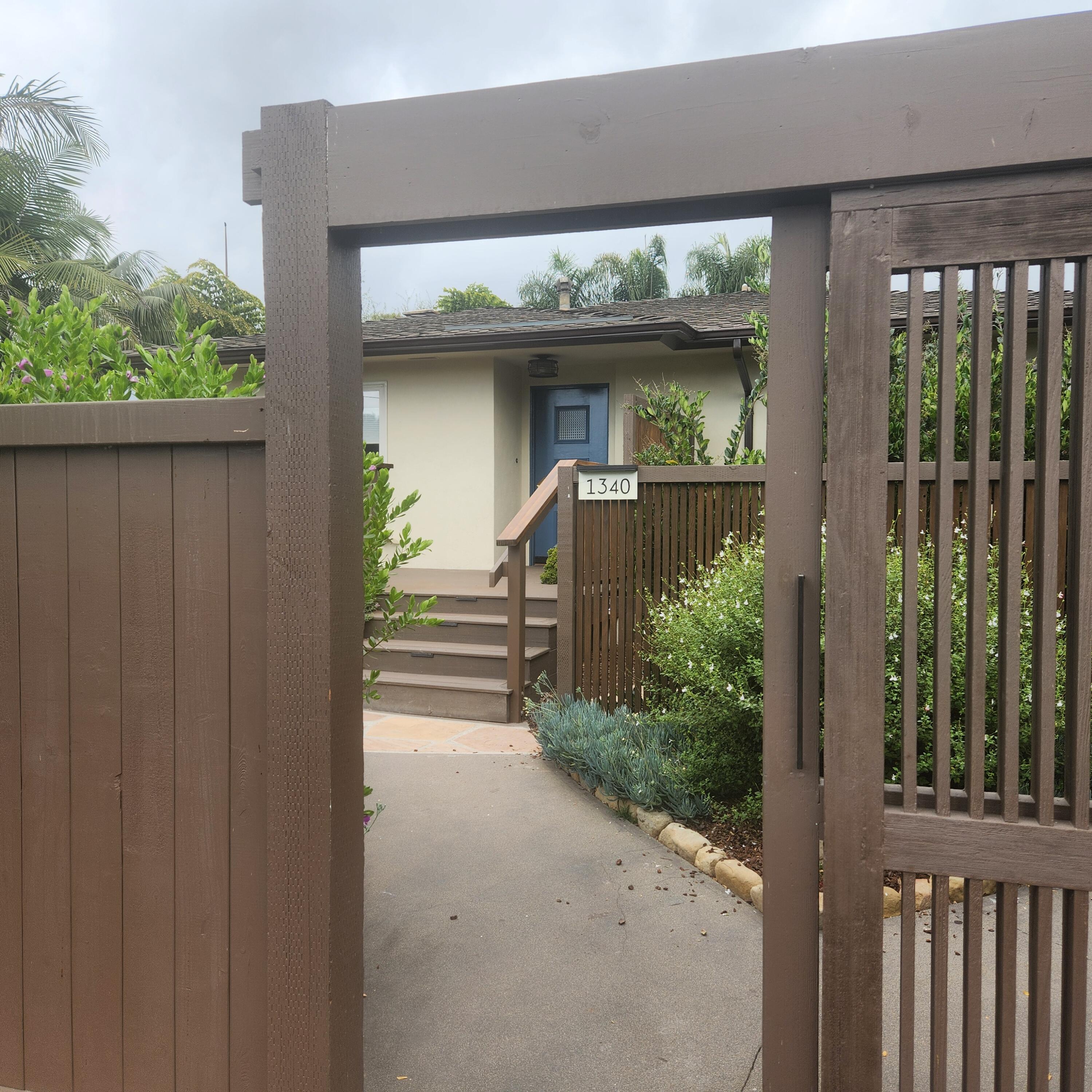 1340 danielson pics 1