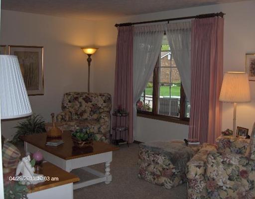 1038 Armsgate Road, Unit 33 Springfield, OH 45503 - Photo 3 of 18