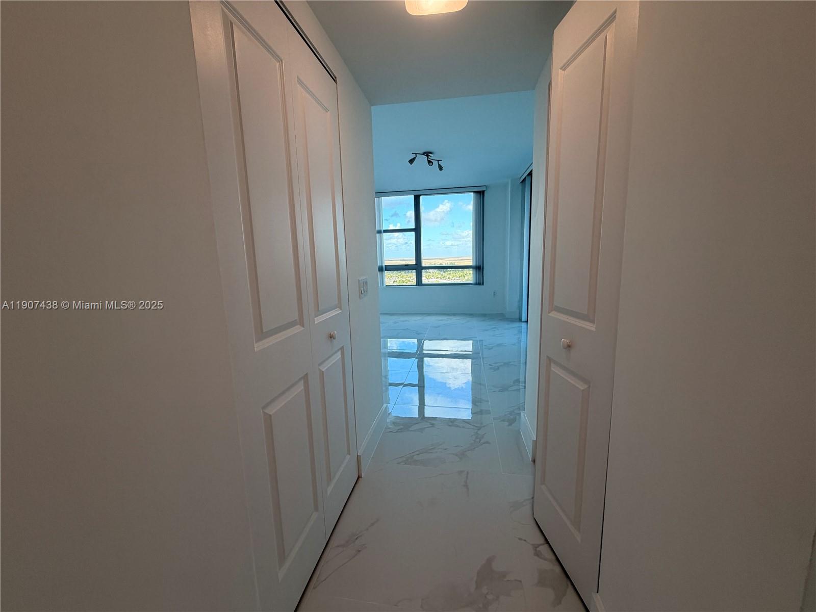 2641 North Flamingo Road, Unit 2208N Sunrise, FL 33323 - Photo 13 of 56