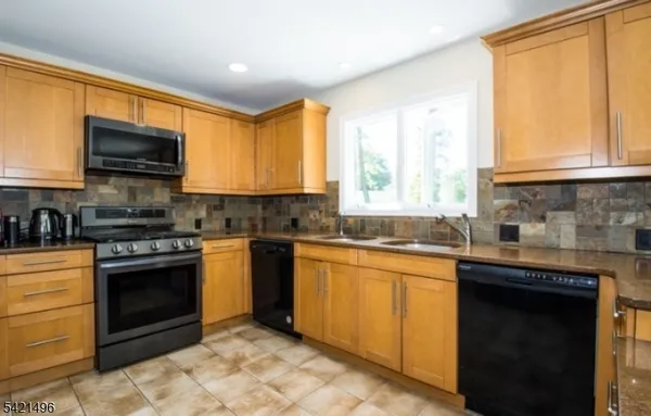 $6,200 | 4 Rumson Road, Livingston, NJ 07039