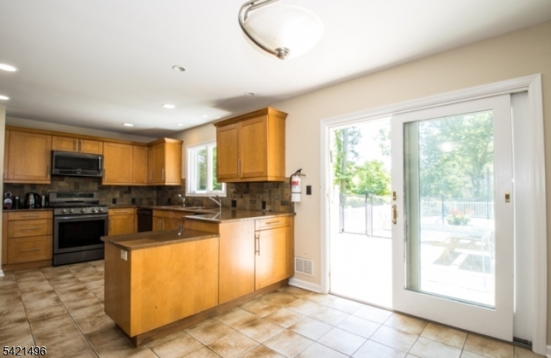 4 Rumson Road Livingston, NJ 07039 - Photo 14 of 26