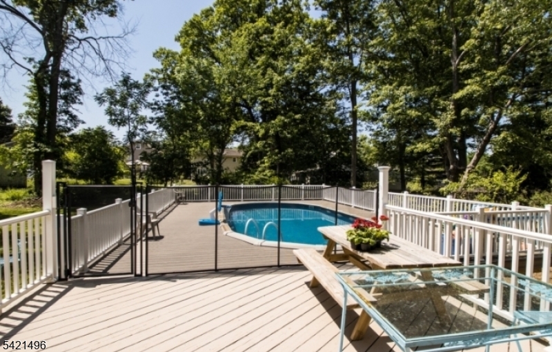 4 Rumson Road Livingston, NJ 07039 - Photo 23 of 26