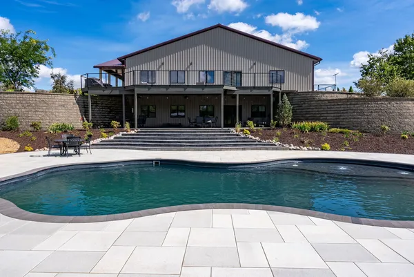 $1,995,000 | 9901 Highway 6, Geneseo, IL 61254