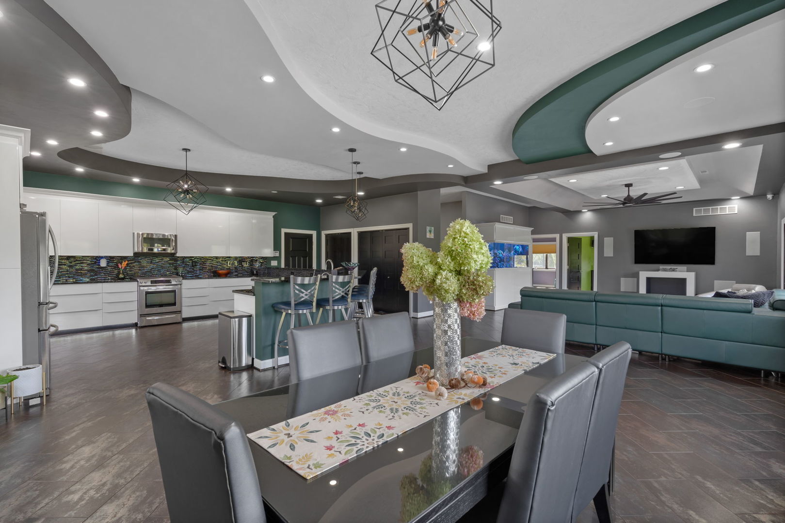 9901 Highway 6 Geneseo, IL 61254 - Photo 7 of 29 a view of a dining room with furniture