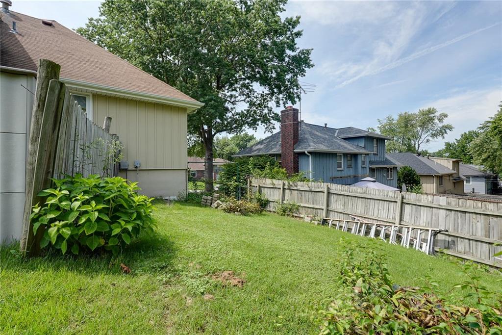 1008 Southwest 17th Street Blue Springs, MO 64015 - Photo 28 of 29
