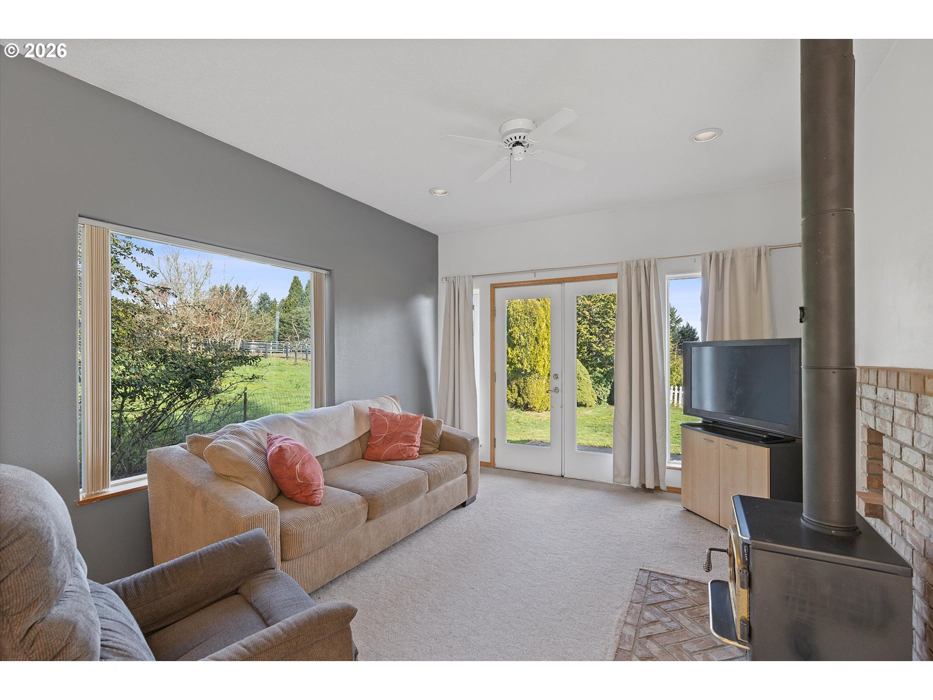 28200 Southwest Ladd Hill Road Sherwood, OR 97140 - Photo 12 of 38 Gallery Image 12
