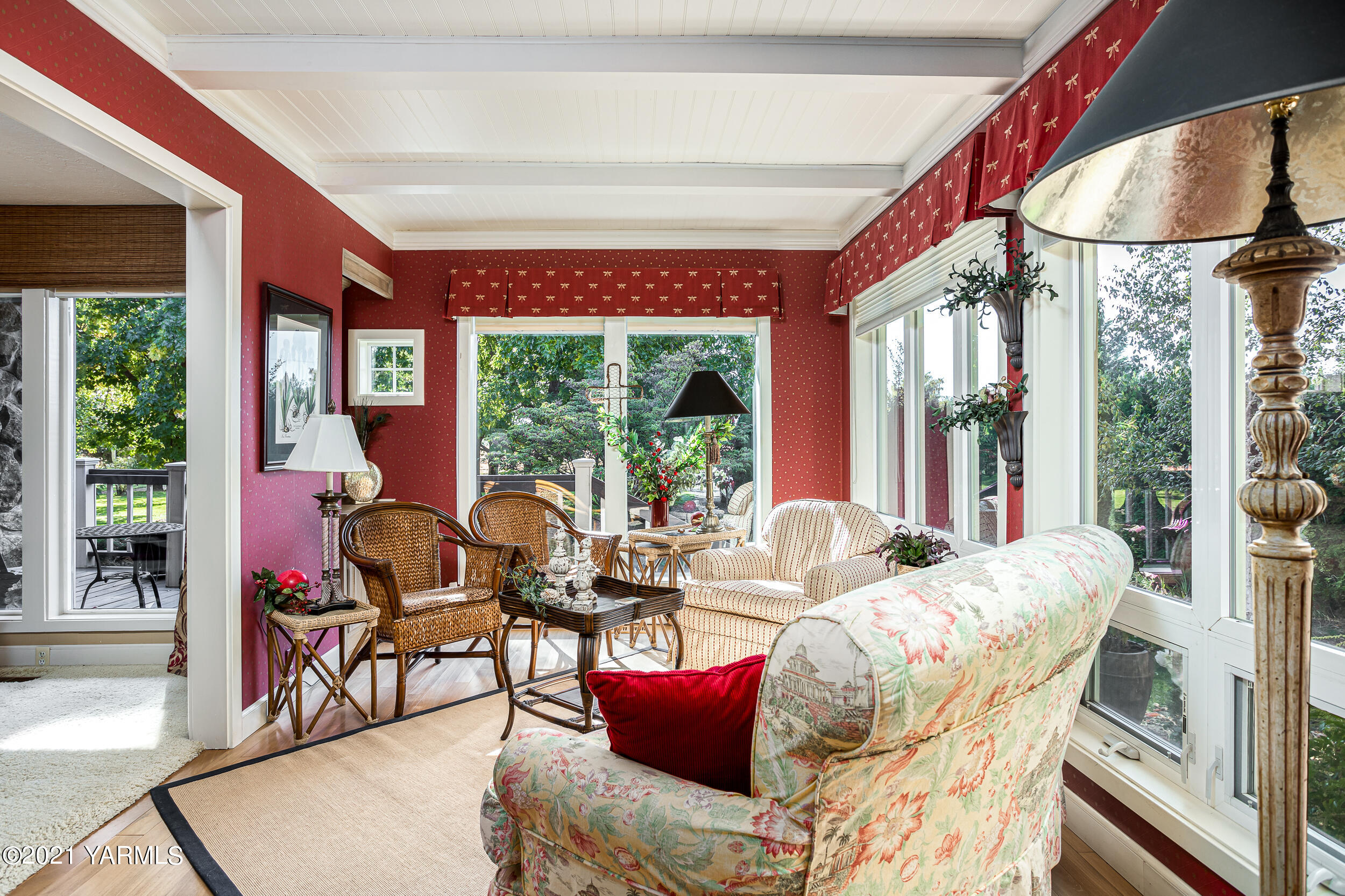 12401 Nelson Road Yakima, WA 98903 - Photo 8 of 48 a living room with furniture and floor to ceiling windows