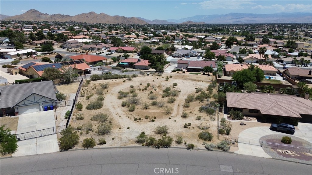 47333203 Muni Road Apple Valley, CA 92307 - Photo 5 of 21 an aerial view of multiple house