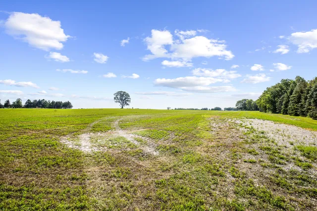 $475,000 | 1453 Waukesha Road, Raymond, WI 53108