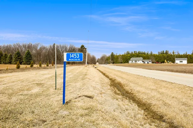 $475,000 | 1453 Waukesha Road, Raymond, WI 53108