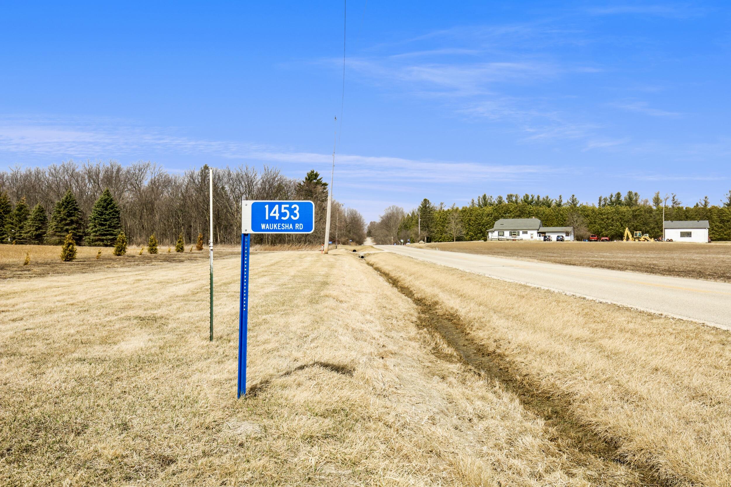 1453 Waukesha Road Raymond, WI 53108 - Photo 3 of 22 photo mar 14 2025, 11 34 13 pm (2)