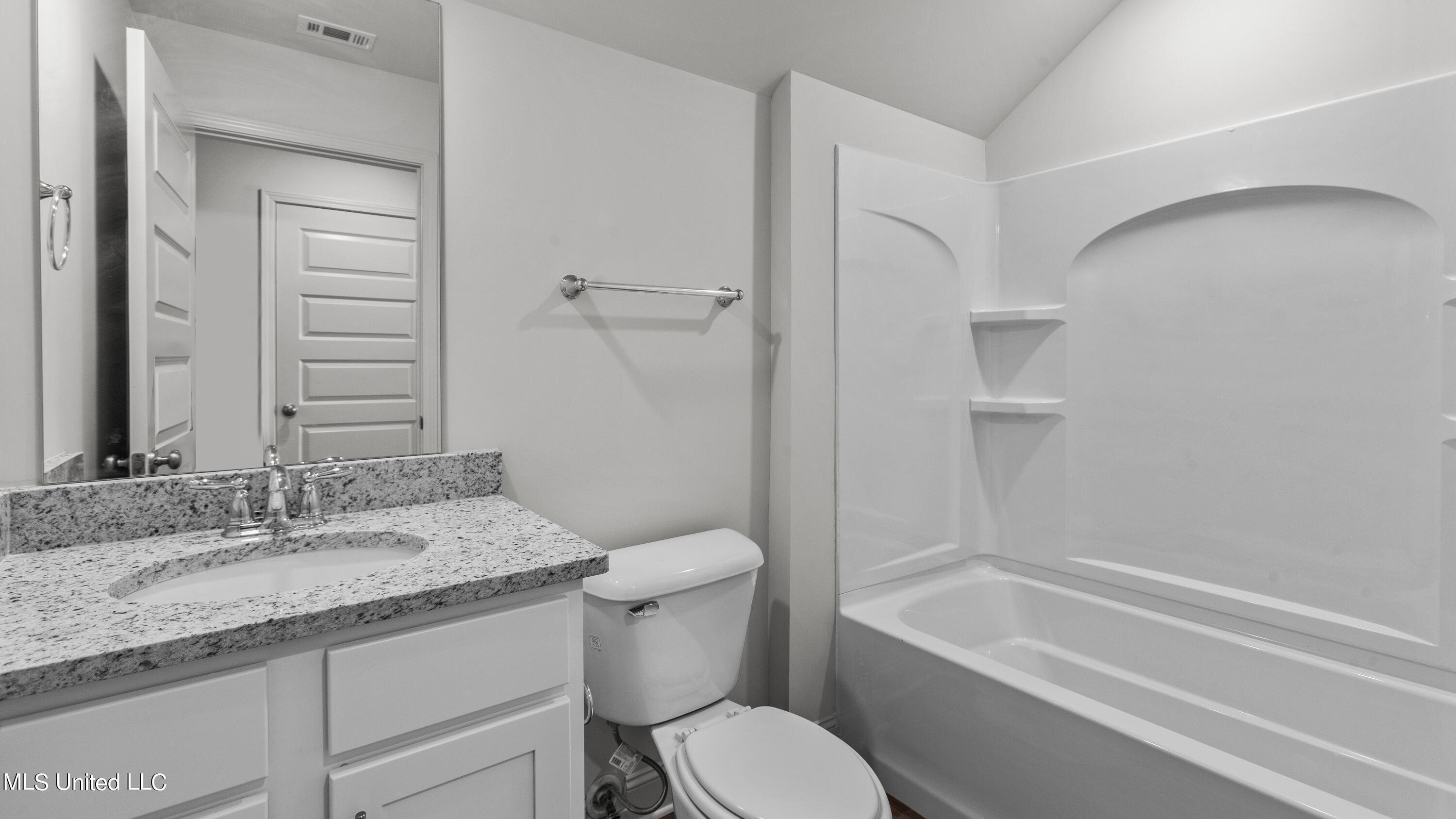 302 Stephens Street Ridgeland, MS 39157 - Photo 11 of 12 302 Stevens-16x9-34