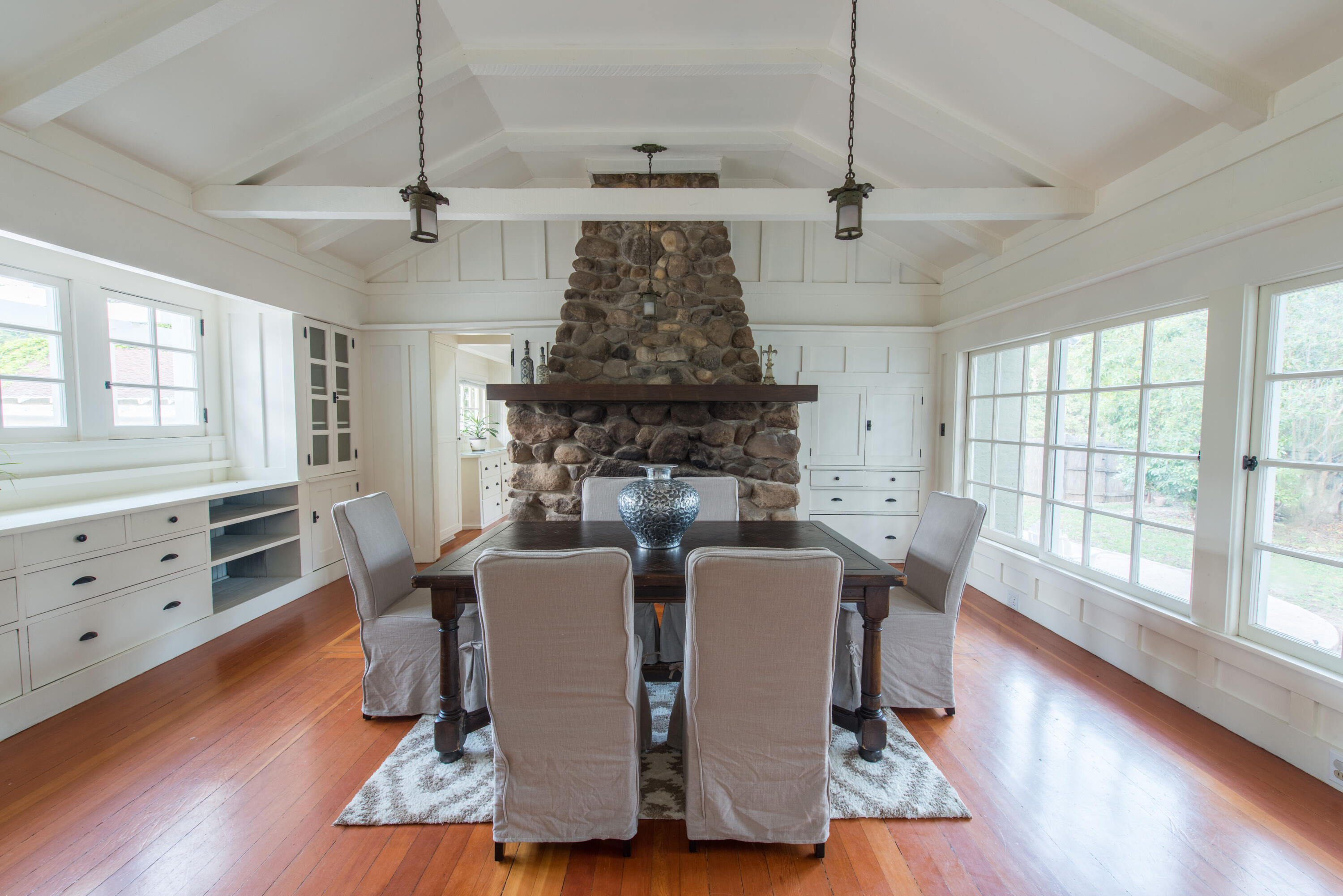 104 San Ysidro Road Montecito, CA 93108 - Photo 8 of 27 104_San_Ysidro-18
