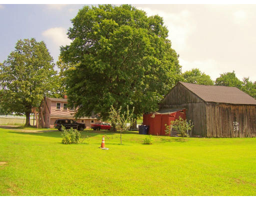 13 Laro Road Southwick, MA 01077 - Photo 3 of 10 Gallery Image 3