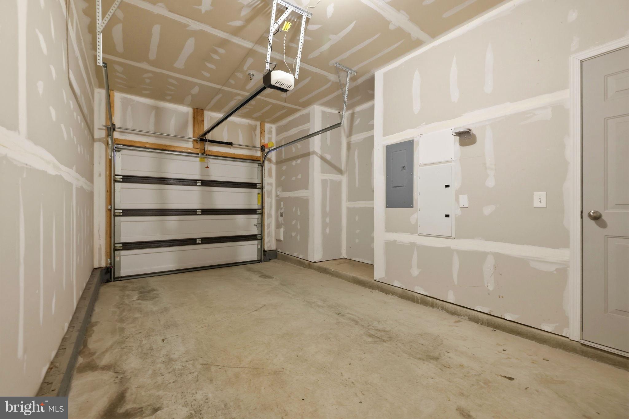 43487 Town Gate Square Chantilly, VA 20152 - Photo 22 of 56
